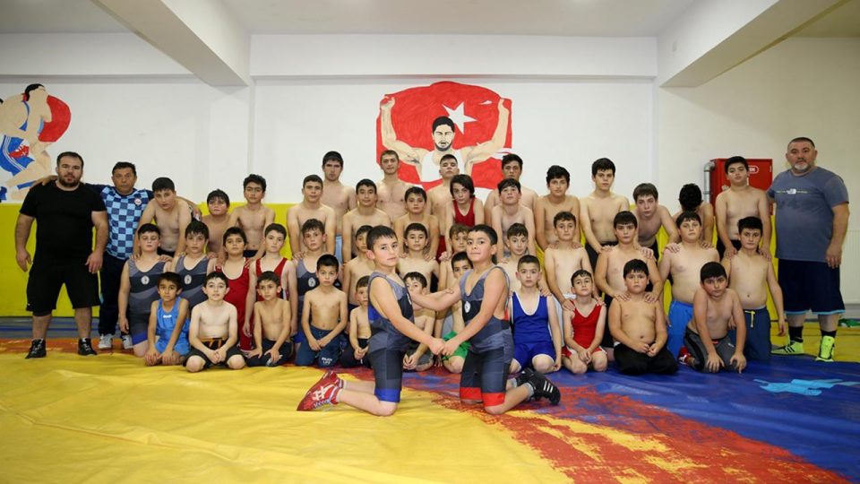 Taha Akgül’ü güreşe kazandıran kulüpte yeni şampiyonlar yetişiyor