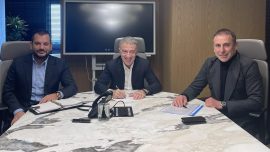 Ahmet  Ağaoğlu: Hocamıza güveniyoruz