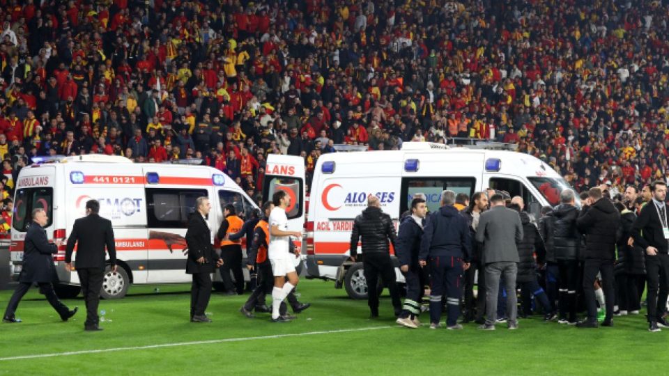 Göztepe-Altay maçında kaleciye korner direğiyle vuran sanığa 15 yıl hapis istemi