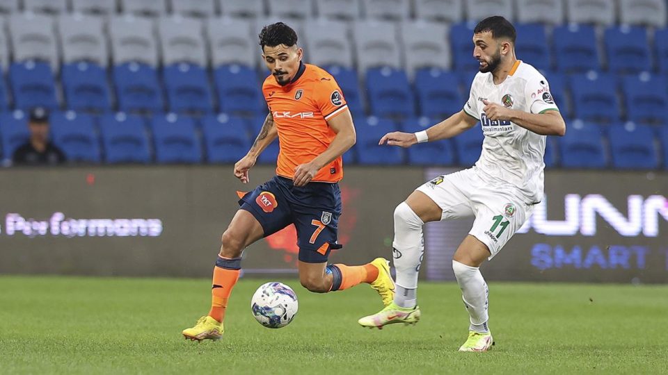 Alanyaspor Başakşehir’i ağırlayacak