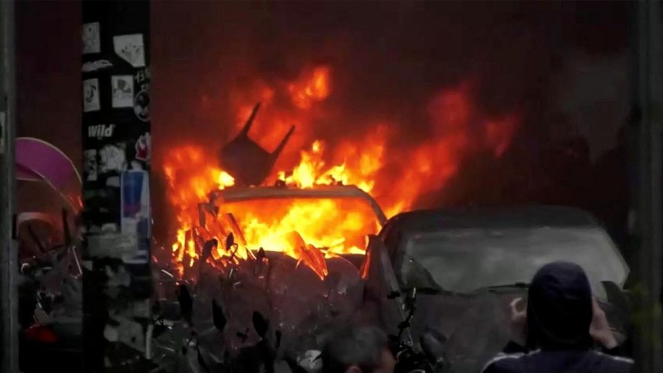Napoli Başkanı fanatik taraftarlara karşı İngiliz yasalarını örnek gösterdi