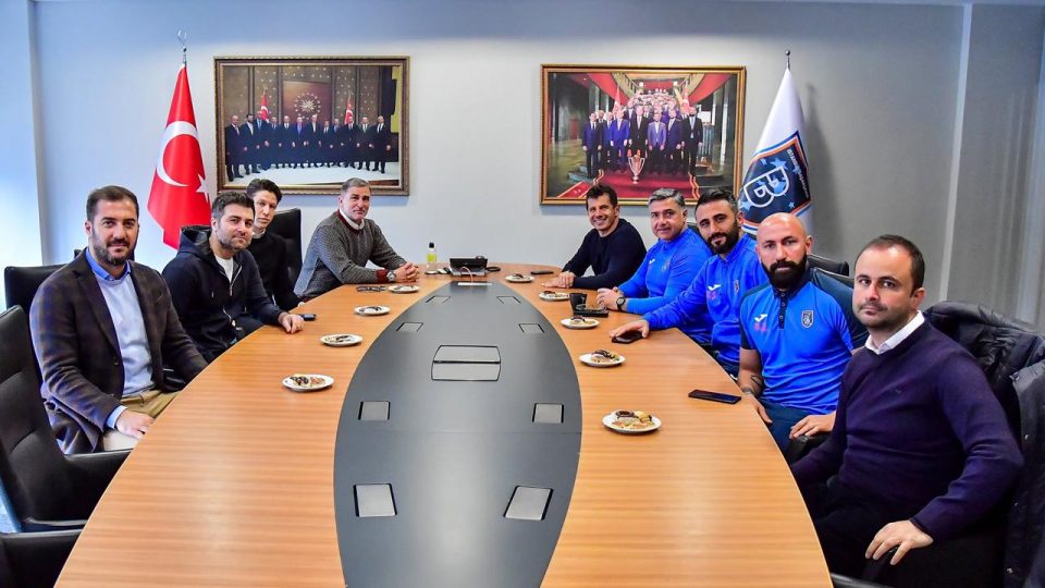 Stefan Kuntz’dan Başakşehir Futbol Kulübüne ziyaret
