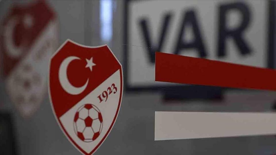 Fenerbahçe: İstanbulspor maçının VAR kayıtları açıklansın