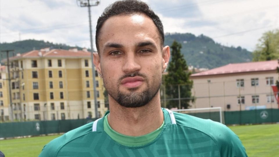 Giresunsporlu Sergio Junior lig sonundan umutlu