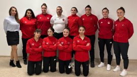 Halterde kazanılan 22 madalya camianın yüzünü güldürdü
