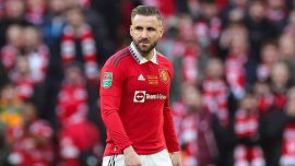 Manchester United Shaw'un sözleşmesini uzattı
