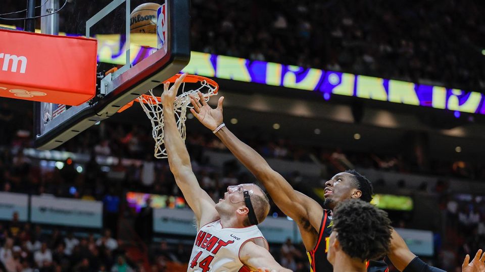 NBA’de Miami Heat ve Minnesota Timberwolves play-off’lara kaldı