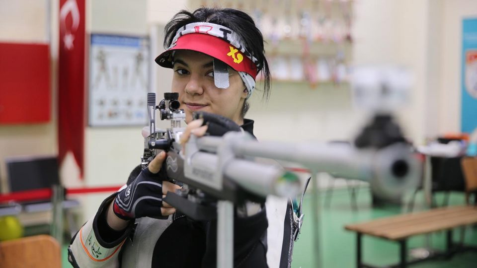 17 Türkiye rekoru sahibi Berfin’in hedefi dünya şampiyonluğu