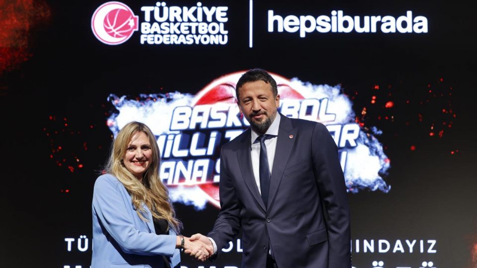 Basketbolda milli takımlara sponsor desteği
