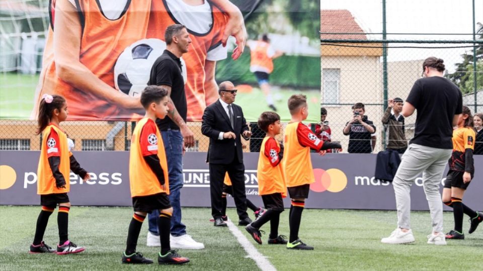 Fatih Terim ve Marco Materazzi depremzede çocuklar için buluştu