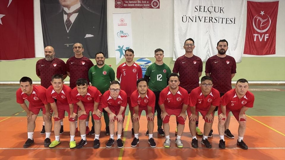 Down Sendromlular Futsal Milli Takımı Avrupa şampiyonluğunu ikinci kez yaşamak istiyor