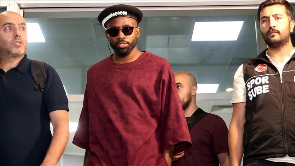 Galatasaray, Bakambu’yu UEFA kadrosuna ekledi