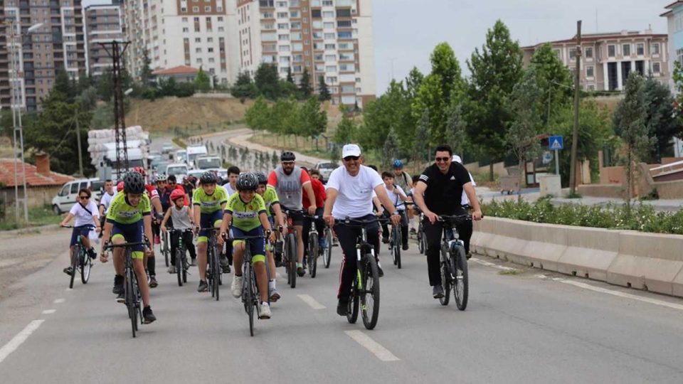 Kırıkkale’de pedallar sağlık için çevrildi