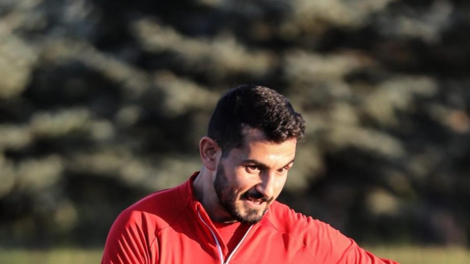 Sivasspor Emrah Başsan ile ilgileniyor