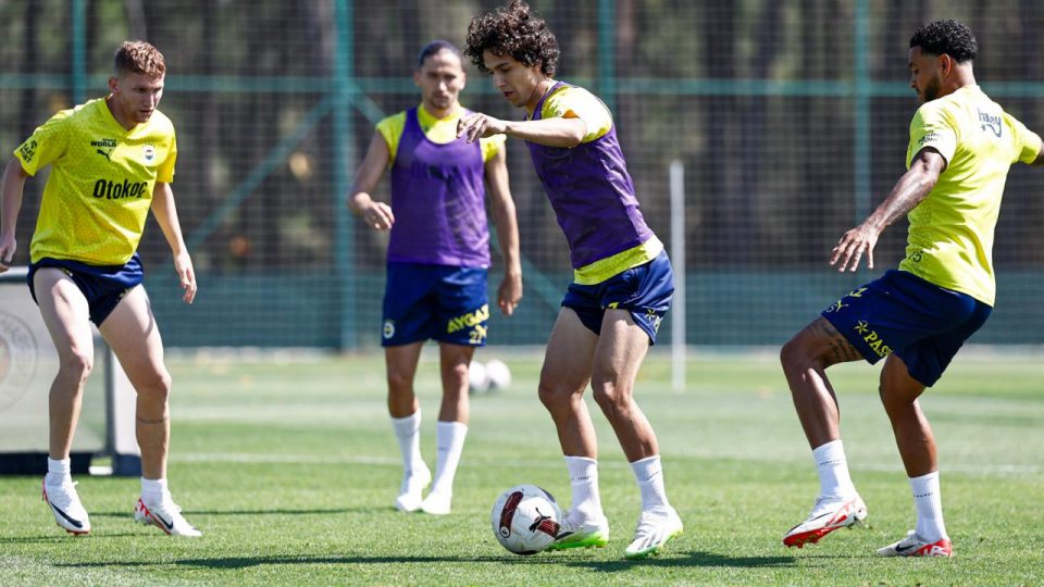 Fenerbahçe’de Twente maçı hazırlıkları başladı