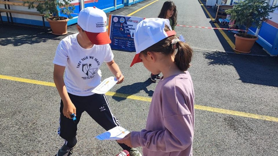 Depremi yaşayan çocuklara ve gençlere “sporun iyileştirici gücü”yle ulaştılar