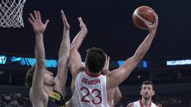 Kabine üyelerinden "Filenin Sultanları" ve "12 Dev Adam"a tebrik mesajı